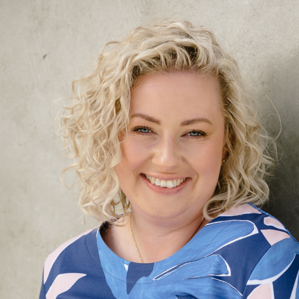 Head shot photo of Author Danielle Binks